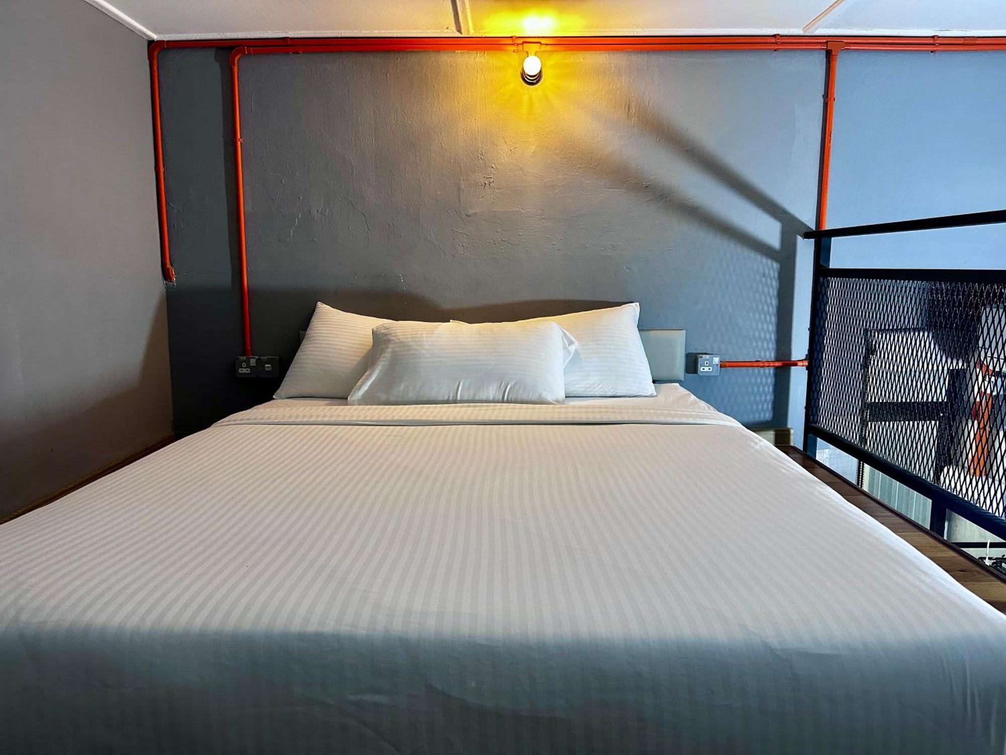 Ardour Lodge "A" Wing Tanjung Bungah  Exterior foto